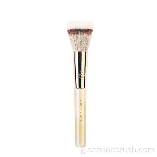 Stipping ahịhịa na ntutu dị nro